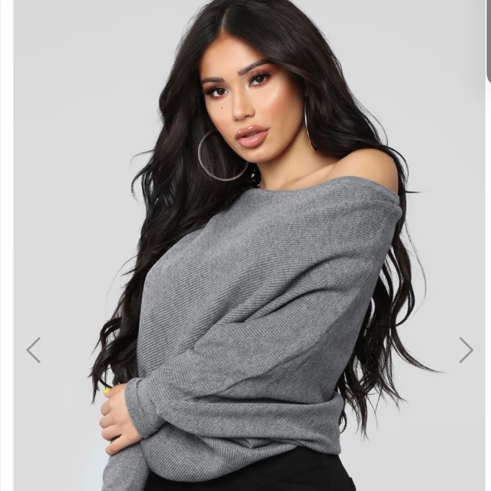 off the shoulder gray sweater!! 🌚